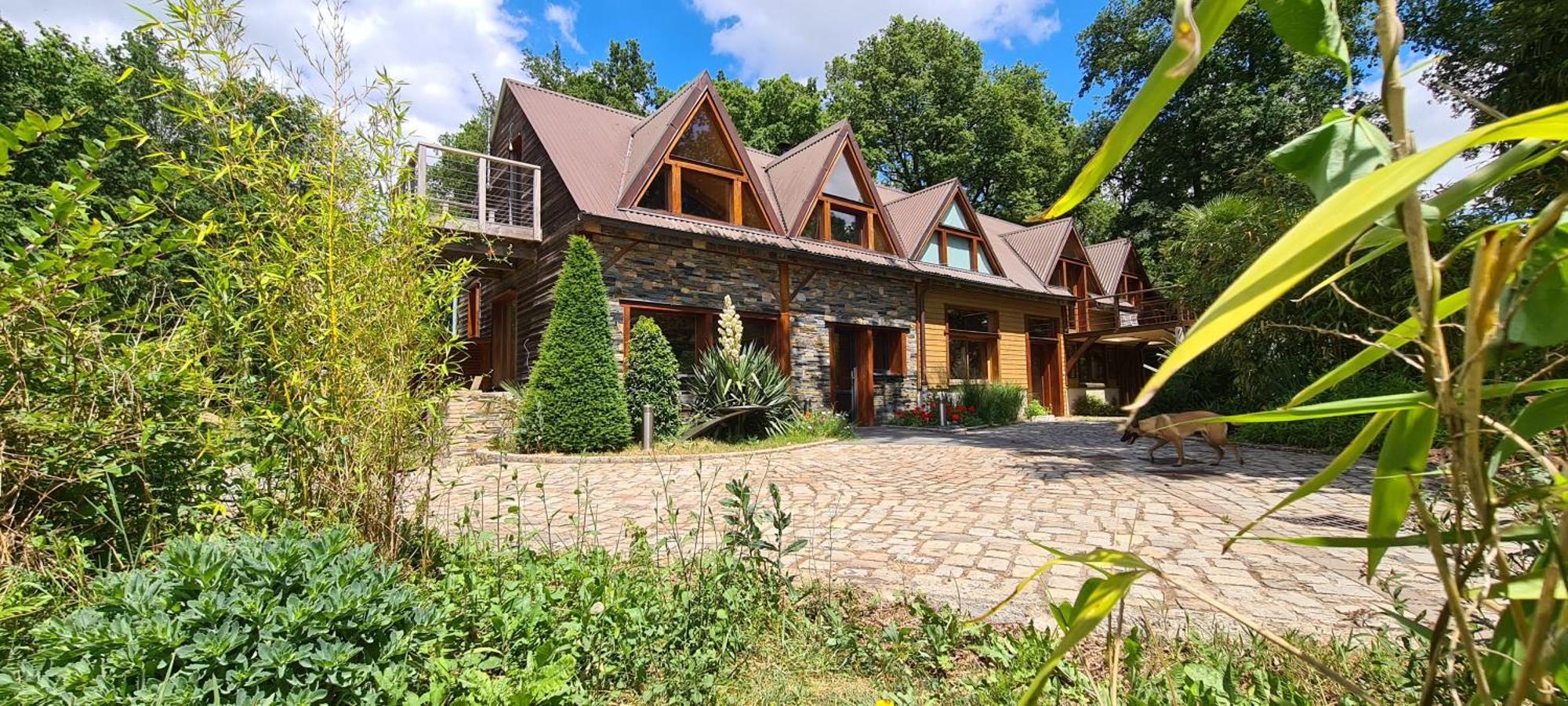 La Maison Dans Les Bois Soucelles Dış mekan fotoğraf